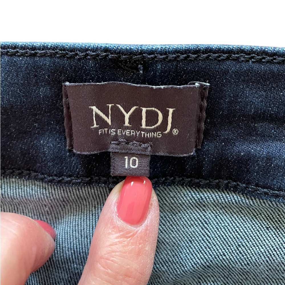 NYDJ MARILYN STRAIGHT LEG JEANS DARK NAVY WASH Size 10 Never Worn Like New - Picture 8 of 14